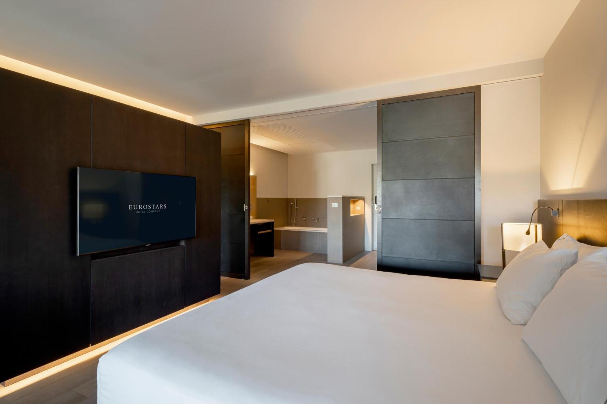 Eurostars Pamplona Ξενοδοχείο Εξωτερικό φωτογραφία